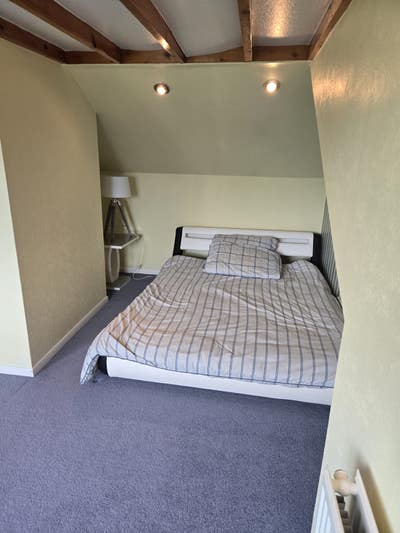 Large Room for Rent - Day Rate Only Main Photo