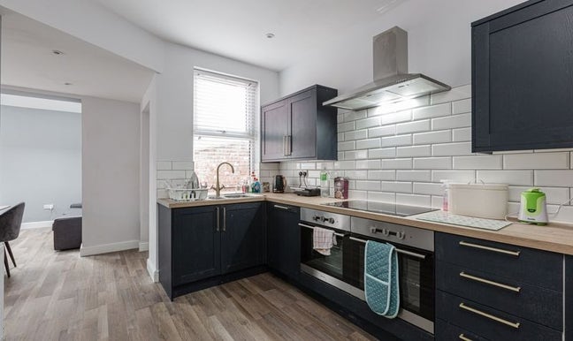 Short-term double room sublet Liverpool Main Photo