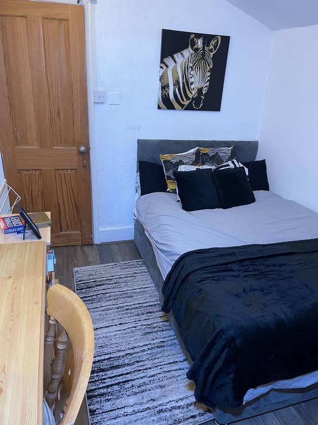 Modern bedroom in a house share in Chatham, Kent Main Photo