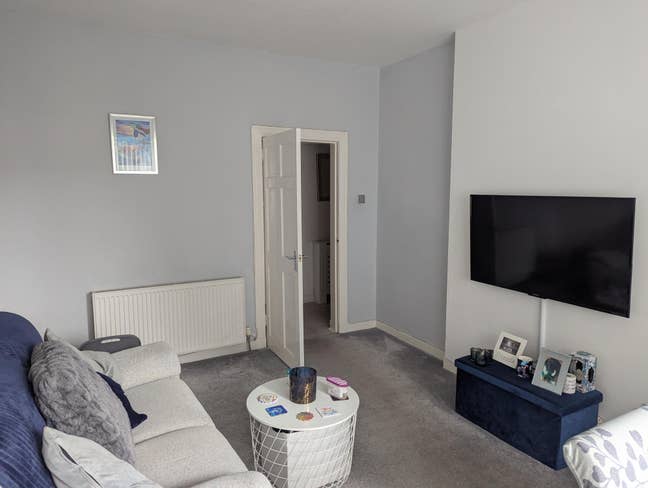 Lovely room available Main Photo