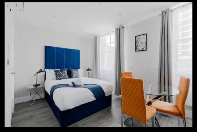 Luxury Room- Fully furnished NG19 Main Photo