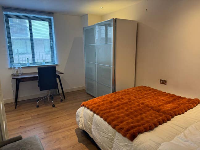Comfortable Double Room in Islington Main Photo