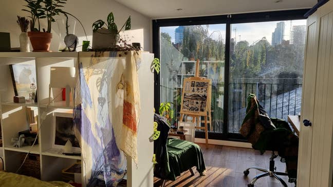 Double loft room in tranquil flat share Main Photo