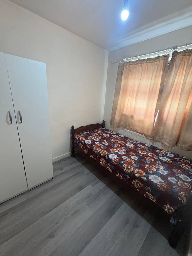 Furnished Single Room Available – Female Only Main Photo