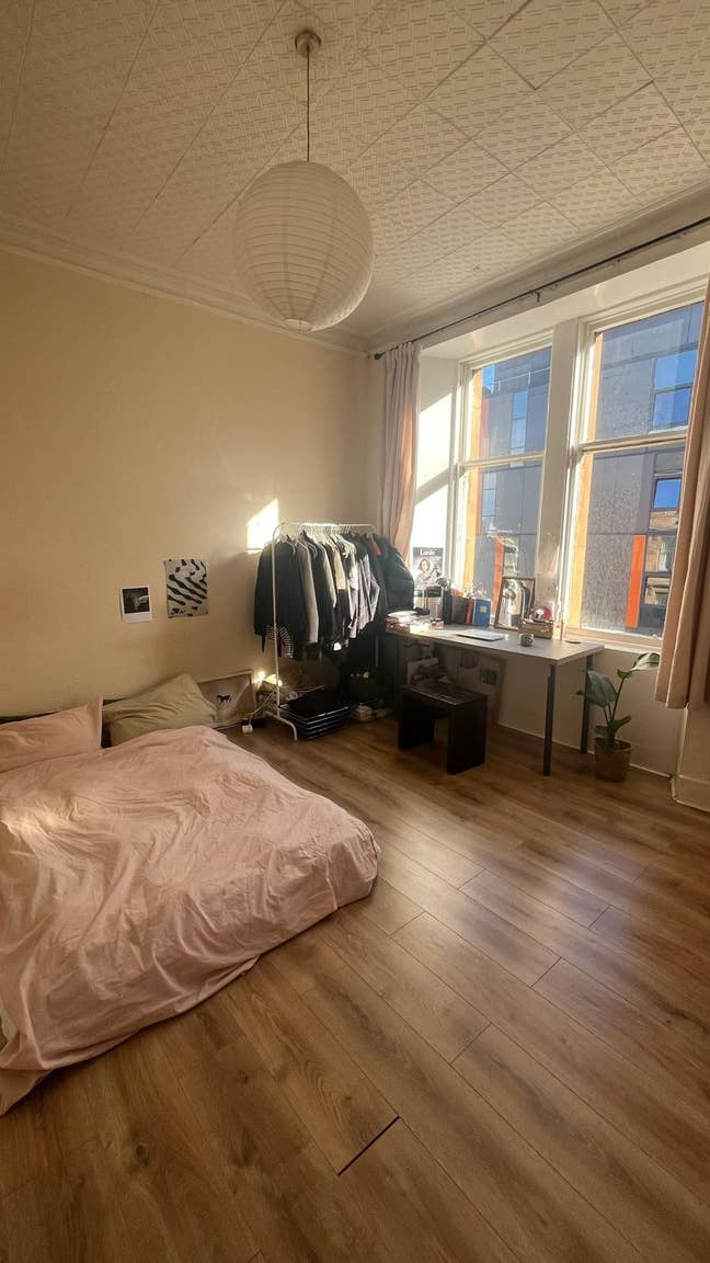 Cozy, spacious room  Main Photo