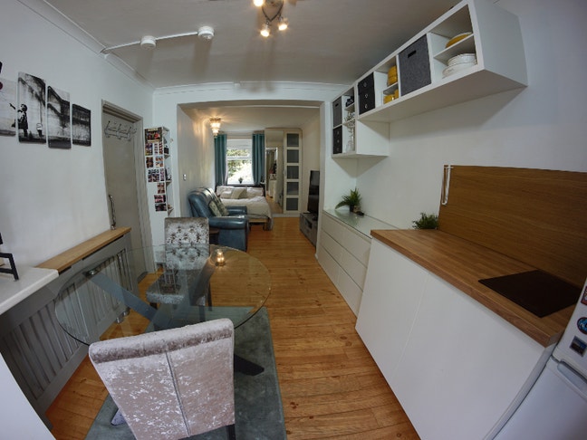 Super room + kitchen + garden 🏆 for couples Main Photo