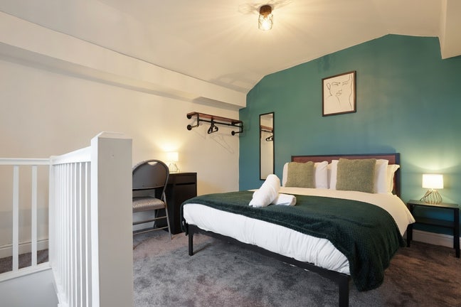 Bills Included Large Double Rooms in S2 Lowfield Main Photo