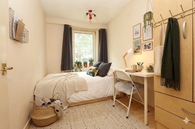 ⚡ Quick Elizabeth Line Access! Beautiful Room⚡ Main Photo