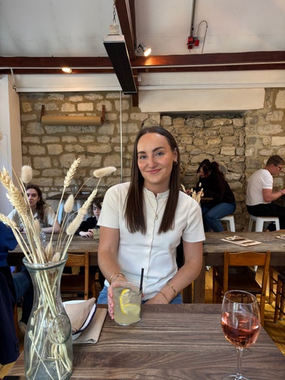 22F Professional Seeking En-Suite Room – Botley Main Photo