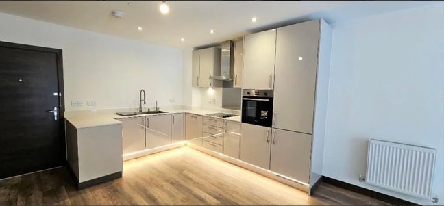 Room in a Shared House, Edinburgh Gate, CM20 Main Photo