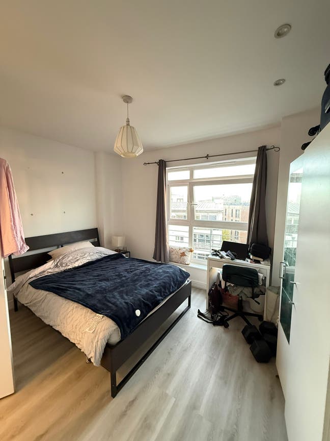 Spacious Furnished Double Room in Hackney Flat Main Photo