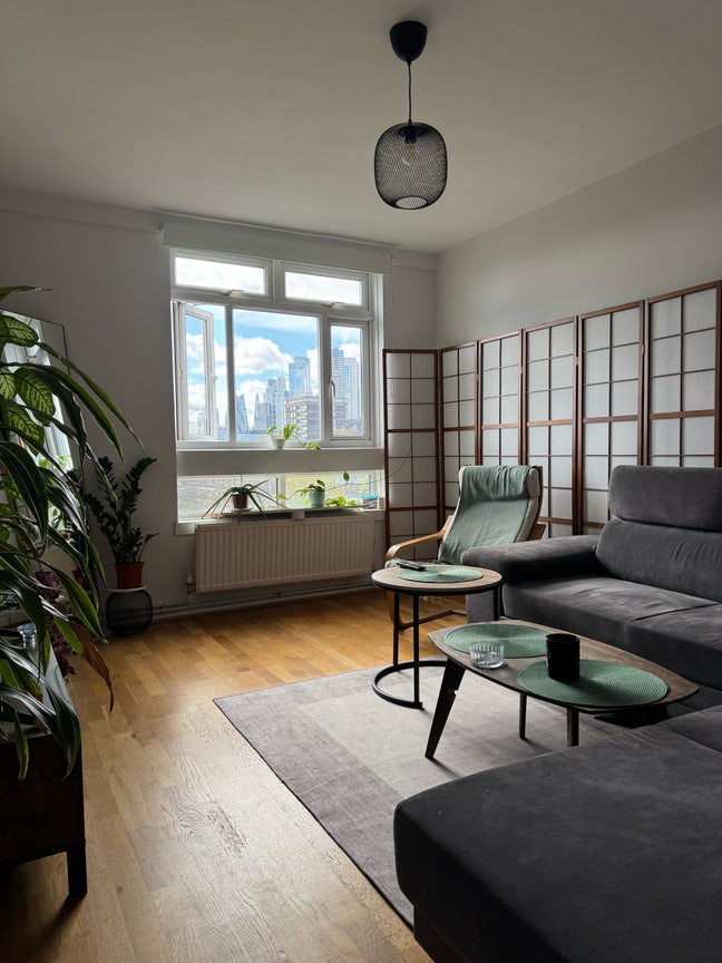 Spacious Double Room in Iconic Designed Building  Main Photo