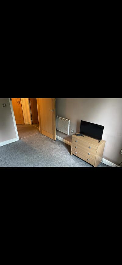 Double room in Three Bridges  Main Photo