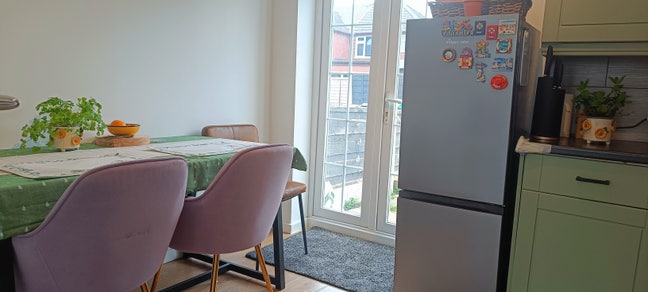 Double bedroom for rent Main Photo