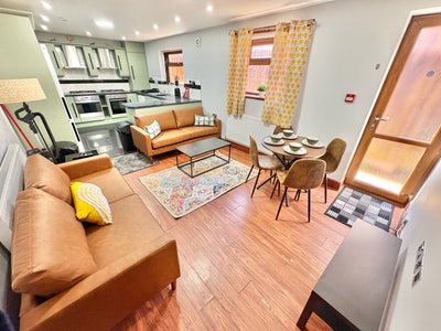 🏡  Steps away from Uni of Birmingham  Main Photo