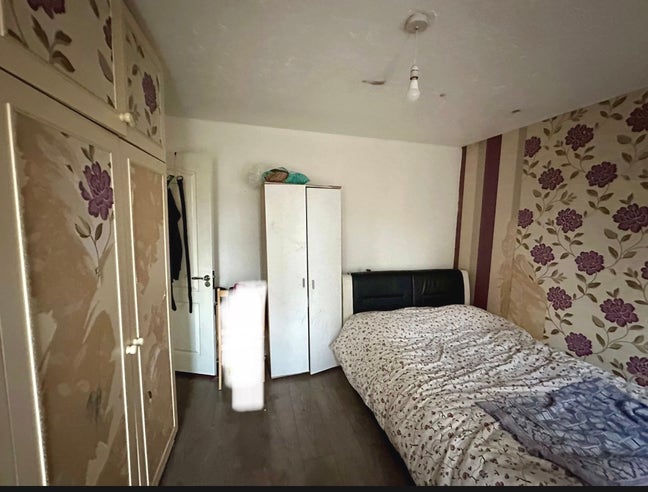 Rooms Availability &pound;800  Main Photo