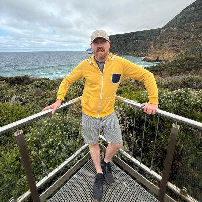 Scottish lad returning to homeland Main Photo