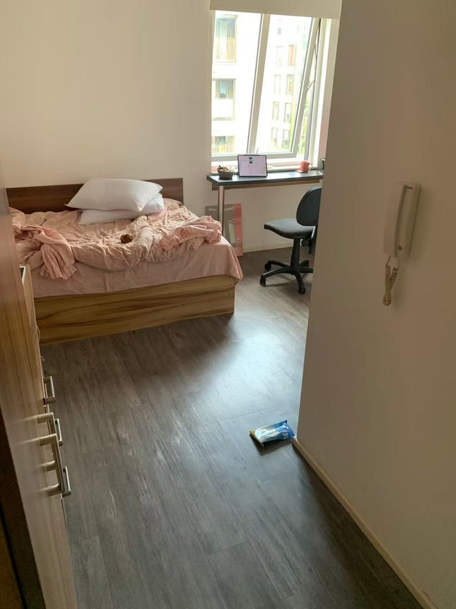 5mins walk to Cambridge railway. Studio only 210p Main Photo