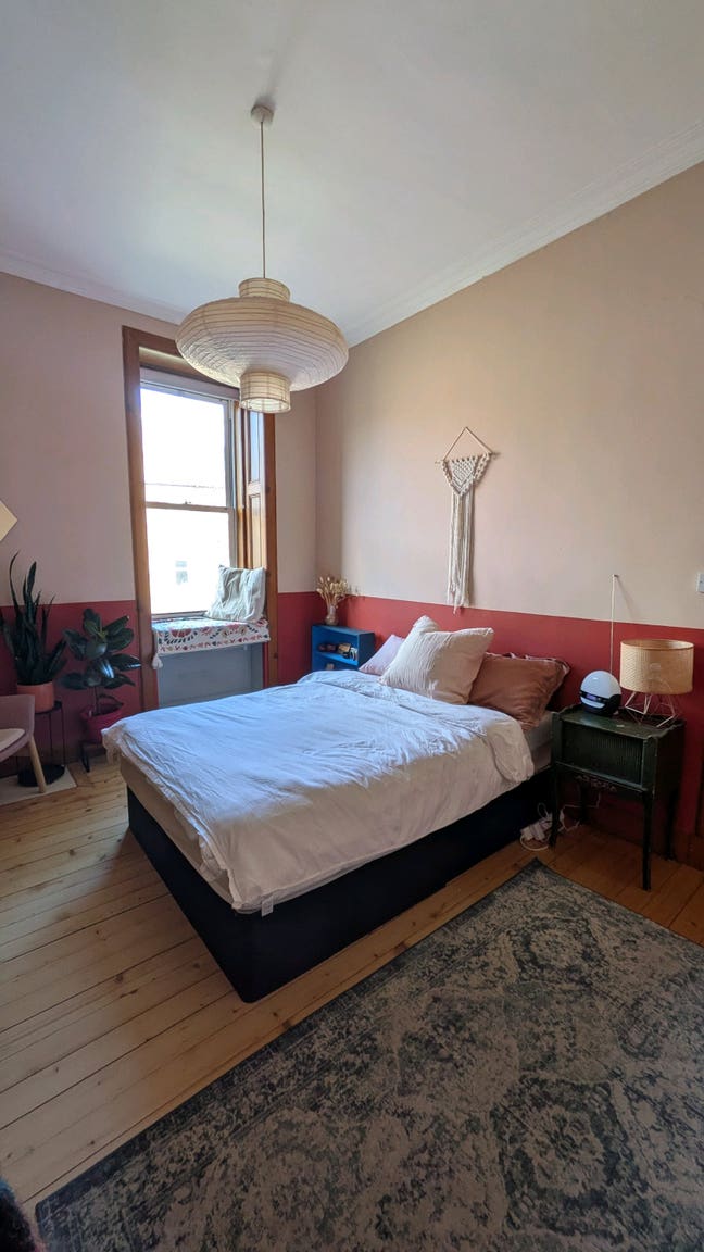 Large double room, just off Easter Road 🌻 Main Photo