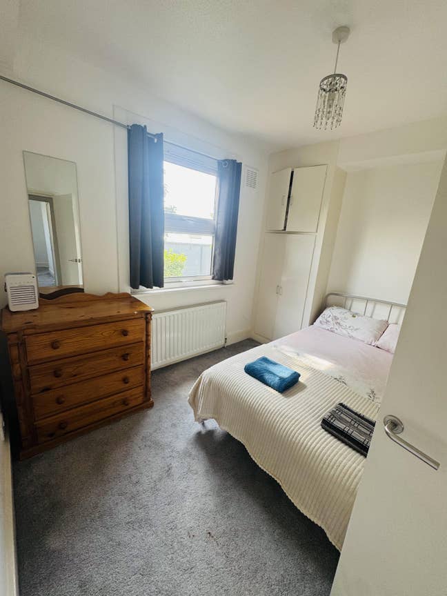 3 months let | Camberwell | Some bills incl. Main Photo