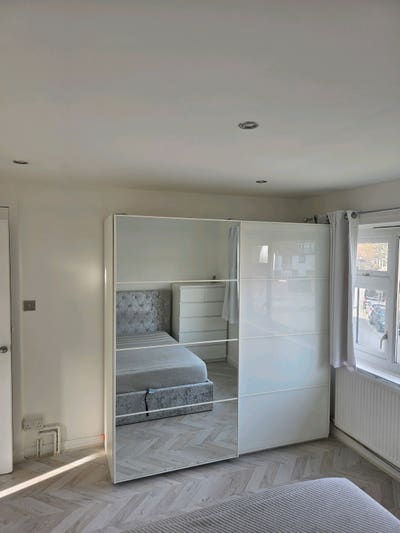 Large Double Room  Main Photo