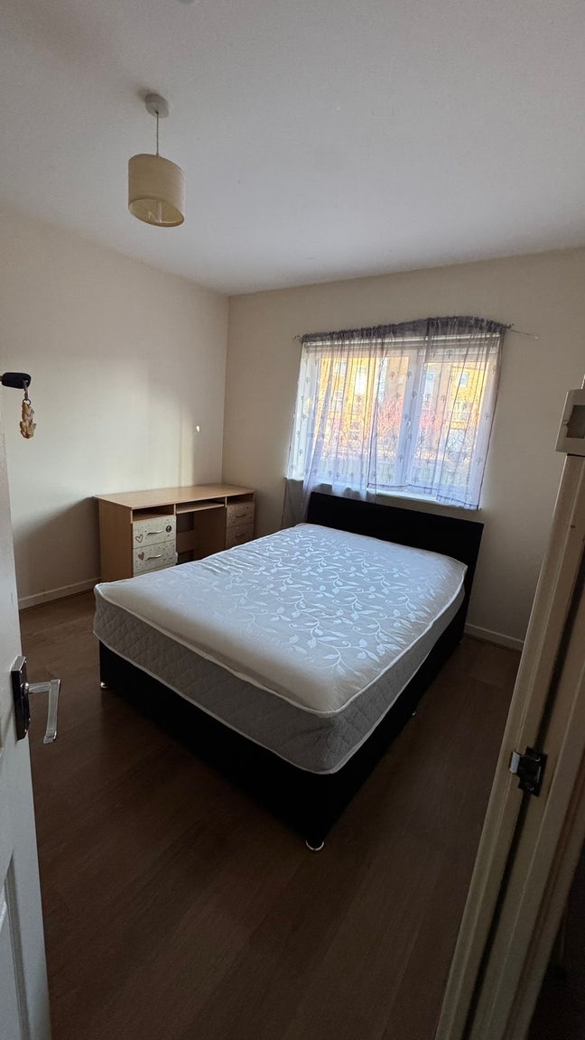 Large Double Room available now in Hatfield  Main Photo
