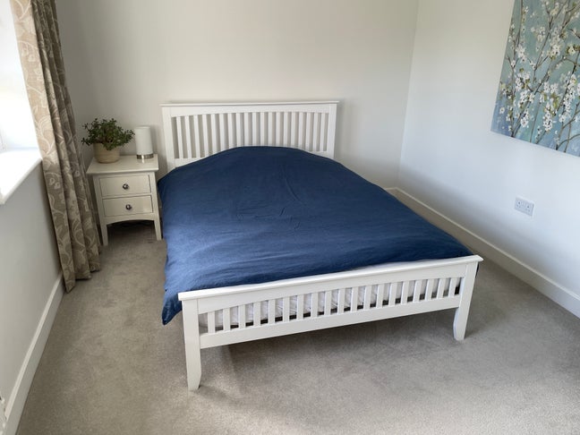 Double Room in detached house  Main Photo