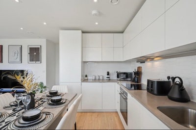 Double bedroom close to Wembley Park Station Main Photo