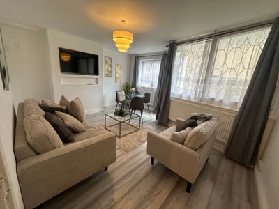 Stunning Modern 3 Bedroom Maisonette SE14 London Main Photo