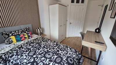 🏠  Double Ensuite Rooms | 5 min walk to HORTON Main Photo