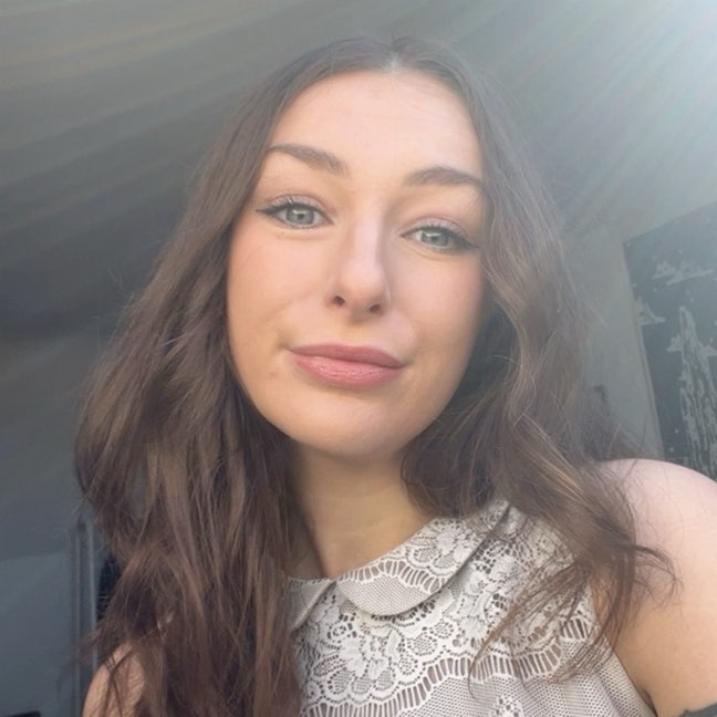 29 year old female looking a double room Main Photo