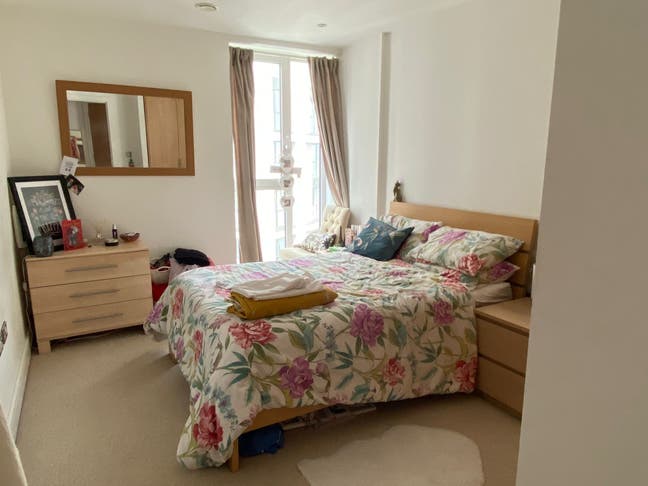 Double bedroom with private bathroom Main Photo