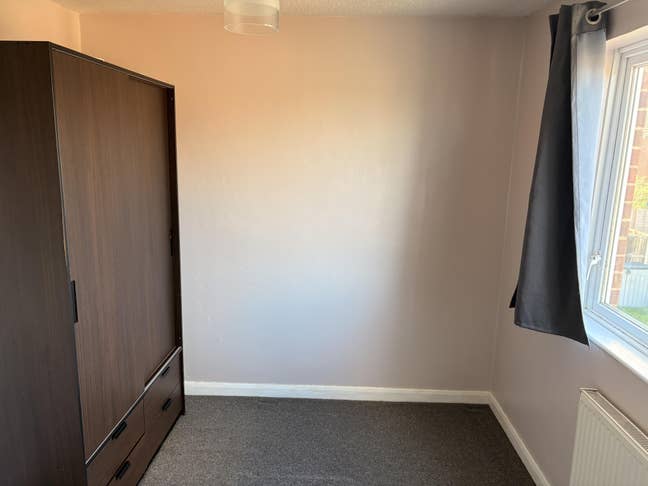 Large room -northampton Main Photo