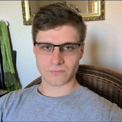 Professional Male seeks a single or double room Main Photo