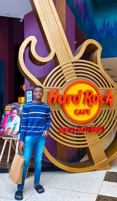 Professional Male seeks a double room Main Photo