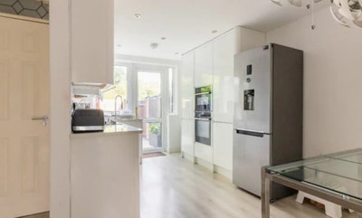 King and double room available in a shared house Main Photo