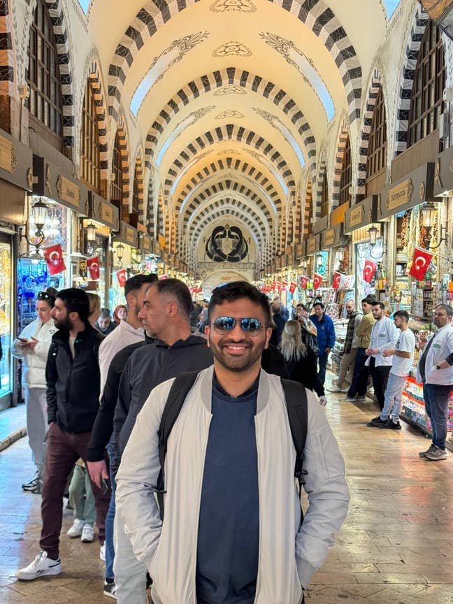 26 y.o analyst looking for reasonable accomodation Main Photo