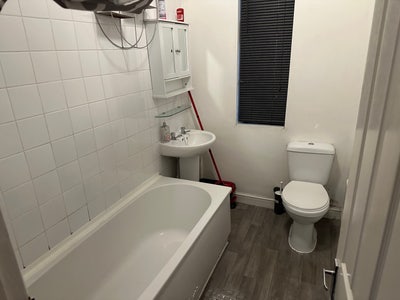 Room for rent Main Photo