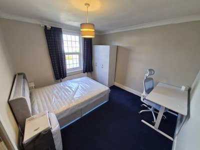 Newly Renovated Spacious Garden Facing Double Room Main Photo