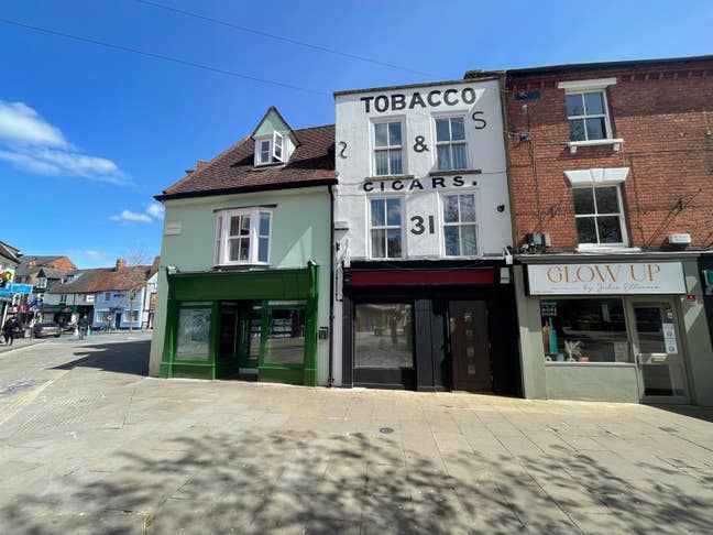 2 Bed Flat, Buckingham Street, HP20 Main Photo