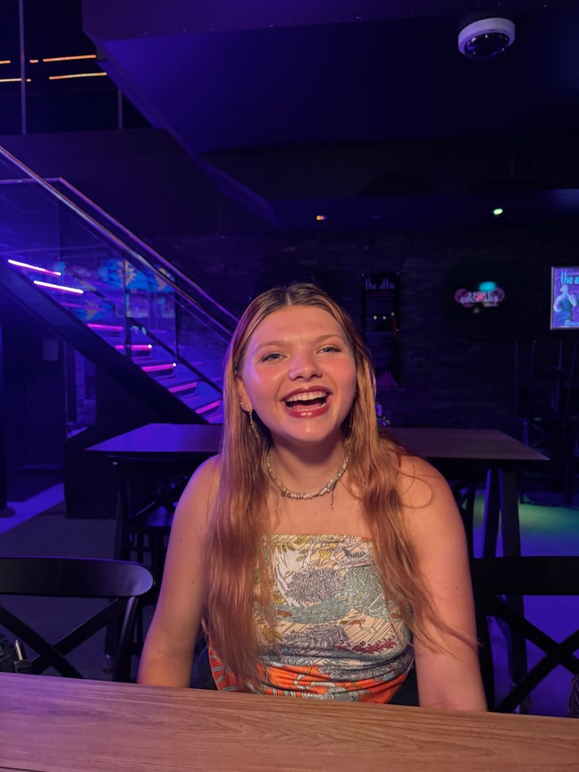 looking for a spare room  Main Photo