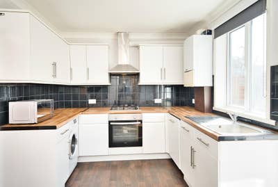 Spacious 4-Bedroom Semi-Detached Home in Stratford Main Photo