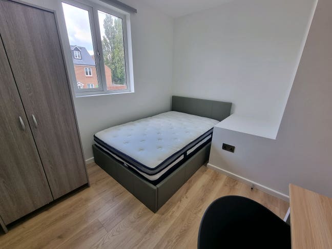 PhD/PG Only - Ensuite Double Rooms- 10 Mins To Uni Main Photo