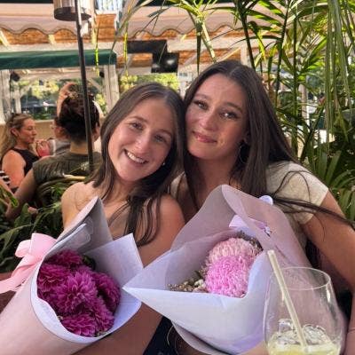 2 rooms sought by 2 females Main Photo