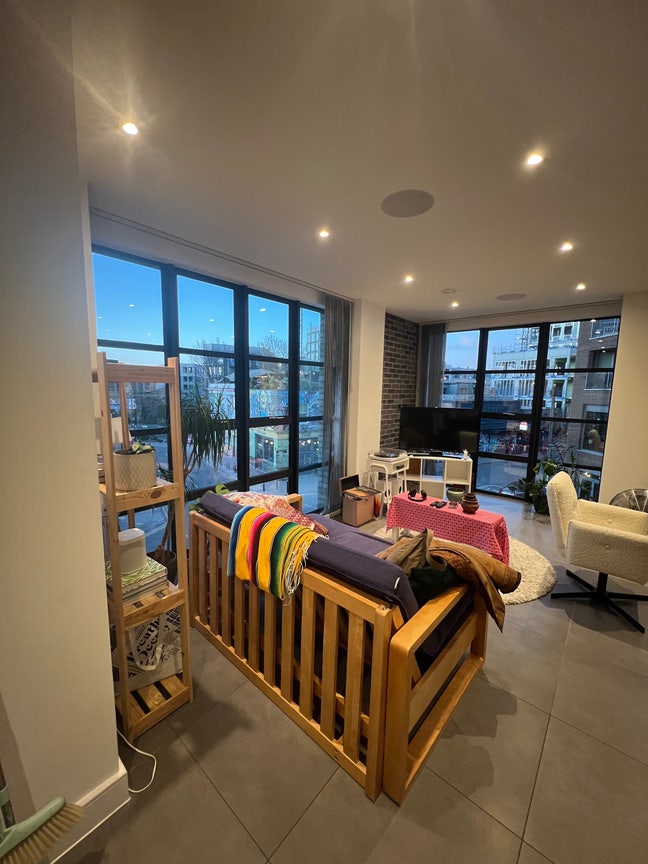 Large Bedroom Available (flex move in date) Main Photo