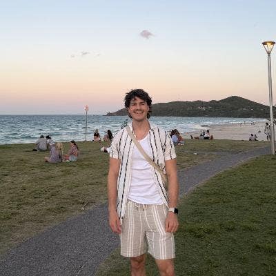 Clean, active Professional Physio looking for a re Main Photo