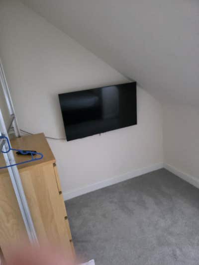 2  own rooms upstairs in shared house.  Main Photo