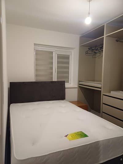 Spacious double room Available near sealand rd  Main Photo