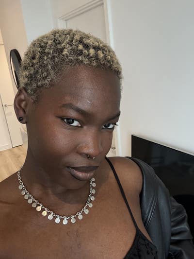  Hello i’m Jo, 25 year old queer woman.  Iâ... Main Photo