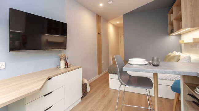 Studio in low price Main Photo